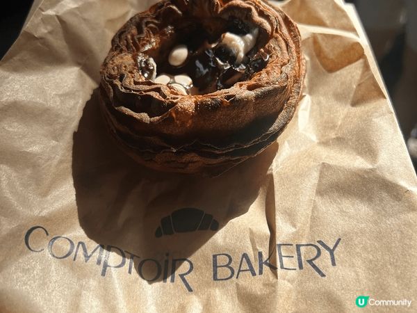 到英國倫理旅行，到了當地著名、歷史超過 1000 年的bor...