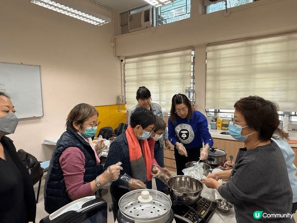 深圳探索美食和學習製作美食之旅，例如美味的懷舊芝麻卷，餃子和...