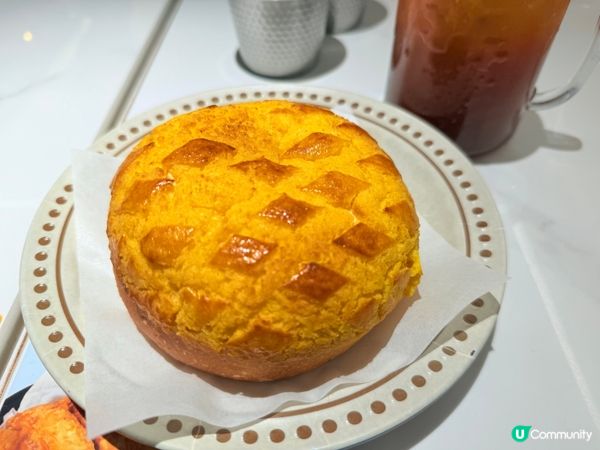 新鮮出爐🎉 拉絲菠蘿包🤤