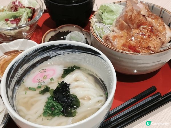 平日放工後和朋友聚餐，晚餐時段不用等位，自助網上下單，主食豐...