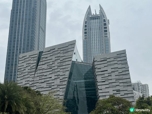 廣州天河區，參觀圖書館、博物館及廣州塔