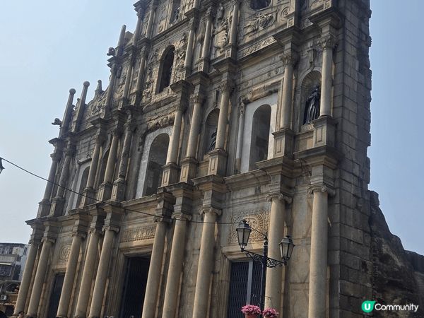澳門無論美食，世遺建築物，以及夜景，都相當吸引，令人樂而忘返...