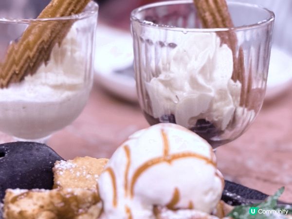 西班牙小吃、甜品西班牙油條和西班牙飯