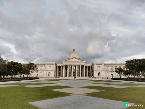 1. 台南奇美博美館，全亞洲最大，藏量豐富，建築宏偉，面積廣...