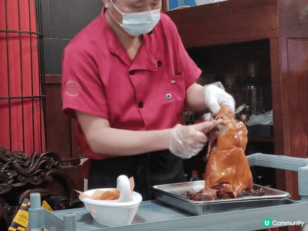 呢間餐廳叫貴友，深圳地鐵9號線紅嶺南站C出口，行少少就到。