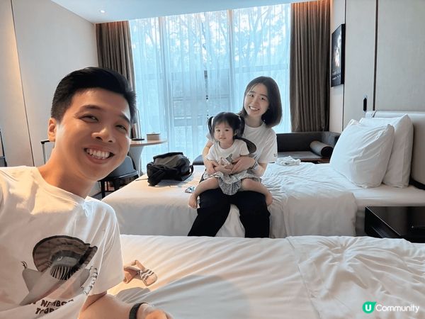 我哋兩公婆同過兩歲半嘅女係啱啱嘅復活節假期去咗深圳住酒店兩日...