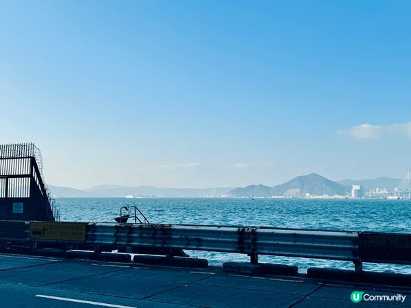 1.第一次去食自助山，飽覽香港美景。2.西環海旁，回憶滿滿。...