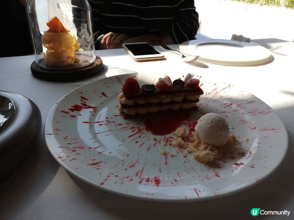 這些都是美味的甜品，特別是格仔餅，又大份，又飽肚。