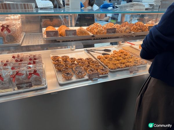 最近銅鑼灣大熱嘅千層蛋撻店，10蚊有大大個又鬆脆又香嘅朱古力...