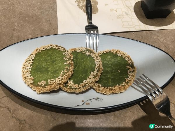 上海婆婆餐廳美食多樣，2月份時還有當造的蟹粉扒豆苗，惹味可口...