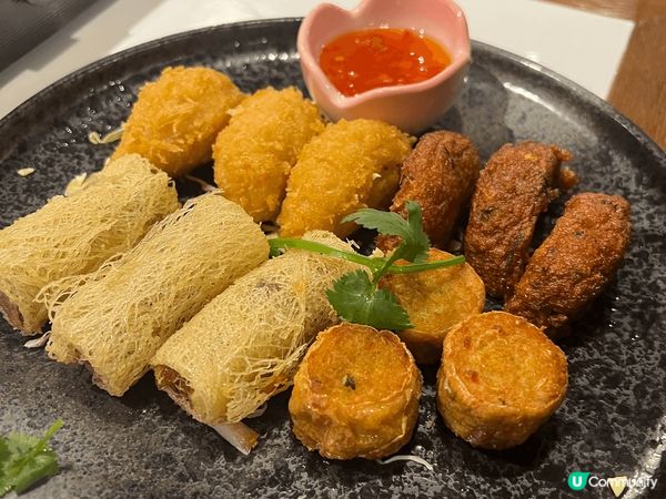今次去咗觀塘泰國泰味餐廳，叫咗蠔餅、冬陰功魚、金邊粉同埋小食...