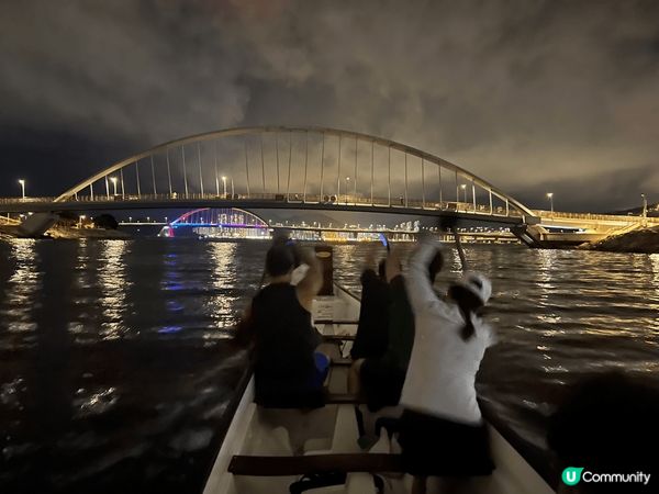 將軍澳夜晚練龍舟，原來好好風景，20度左右幾舒服😌又有大橋燈...