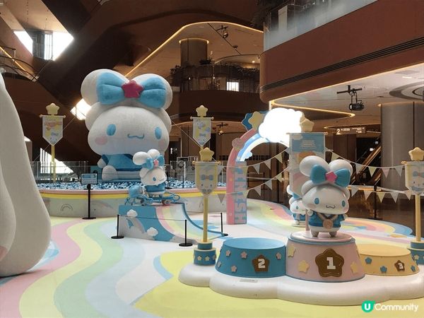 玉桂狗，很多人也喜歡！最近在Airside有一個大型展覽，擺...