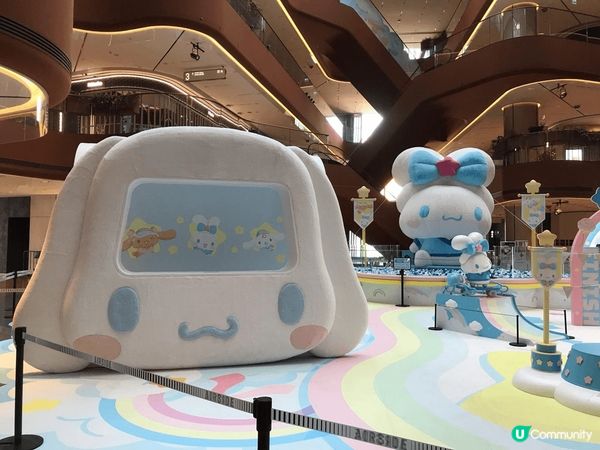 玉桂狗，很多人也喜歡！最近在Airside有一個大型展覽，擺...