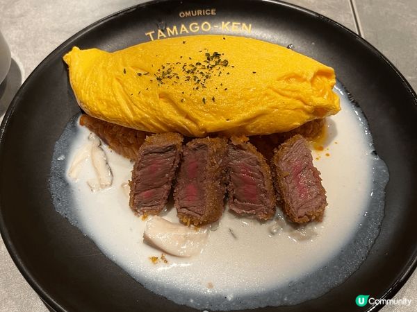 上野的三種不同的蛋包飯加和牛， 有日式咖喱汁, 明太子蘑菇汁...