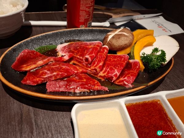 美味的燒肉。有日突然好想食燒肉，於是嗱嗱林約同事，不過有驚無...