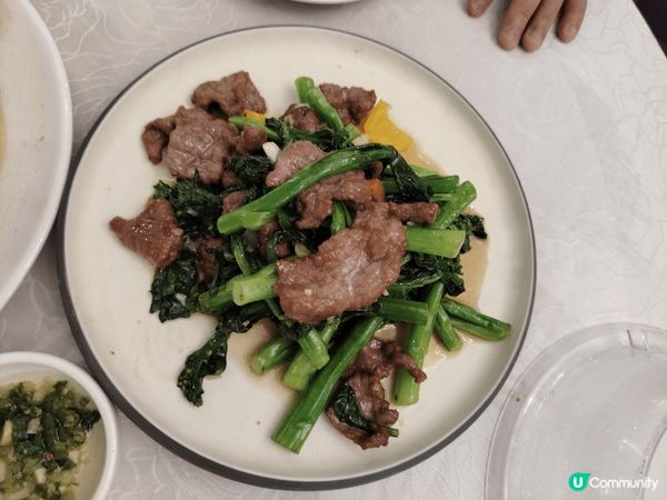 富臨酒樓，用一蚊頭條報紙 券 。兩個人可以叫一隻，真係唔簡單...