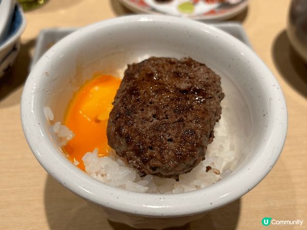 去了沙田的肉肉大米，揀了2塊原味和牛漢堡扒，會有1隻生雞蛋，...