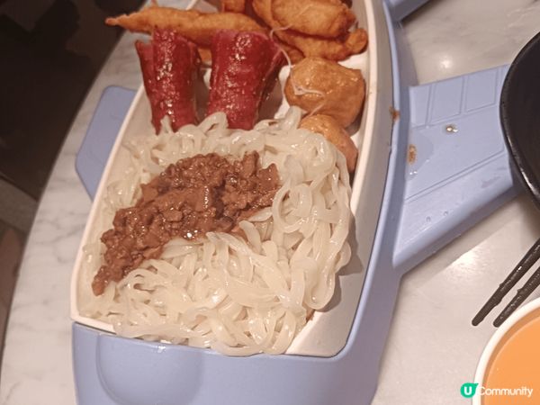 TEAWOOD引入優秀台式餐廳經營模式和餐飲服務，為顧客提供...