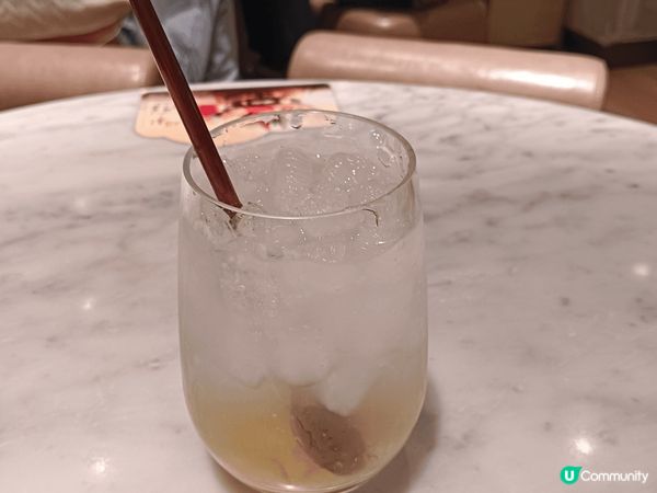 TEAWOOD引入優秀台式餐廳經營模式和餐飲服務，為顧客提供...
