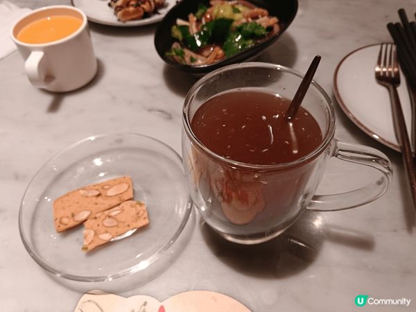 TEAWOOD引入優秀台式餐廳經營模式和餐飲服務，為顧客提供...
