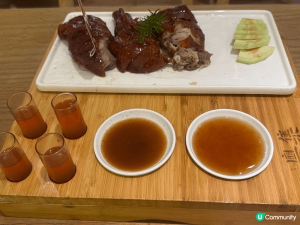 位置在於深圳皇廷廣場燒鵝好好食翡翠肉汁多好適合一家人作為母親...