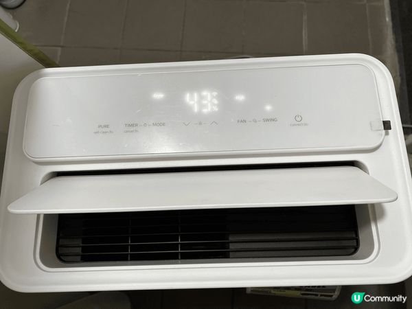 我要介紹既係空調擋風板，抽濕機同埋吸塵機