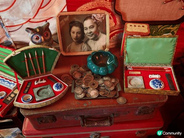 我會介紹油街玻璃屋黃金遊樂場. 內裏陳設好似時光倒流, 有好...