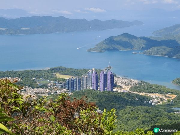 西貢彎曲山，上到頂完全無遮擋，可以一覽西貢，沙田，大埔一帶，...
