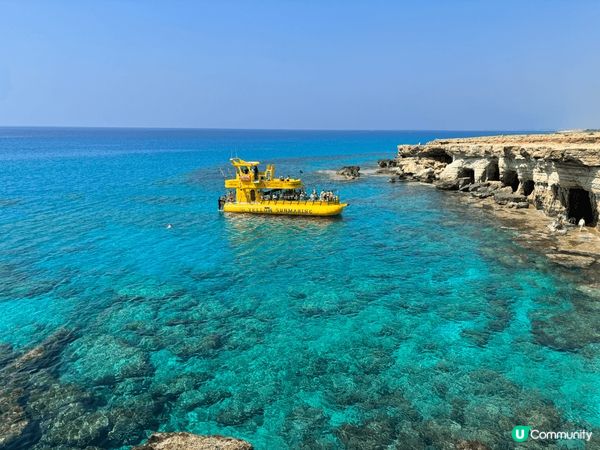 有塞浦路斯出名嘅玻璃水、緬甸嘅日落本立橋，南疆嘅金秋沙漠，奧...