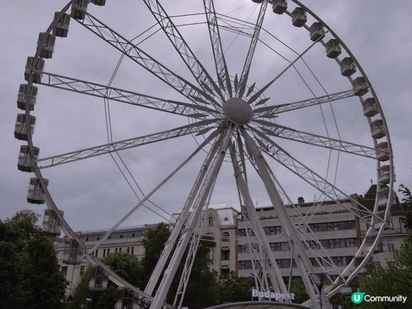 這個奥地利，很古典很美的環境及景色！