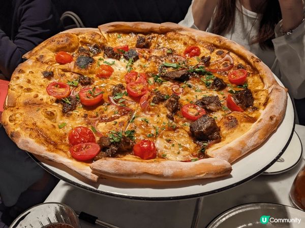 好鐘意食Pizza express既pizza，又薄又脆，又...