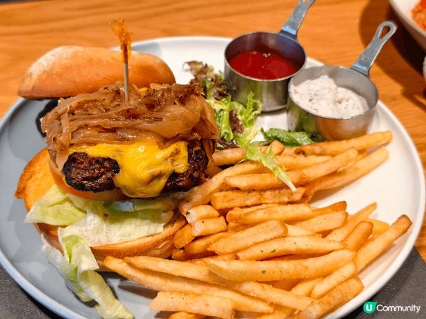 DELISH Kitchen by ALOT這是一間令人感到...