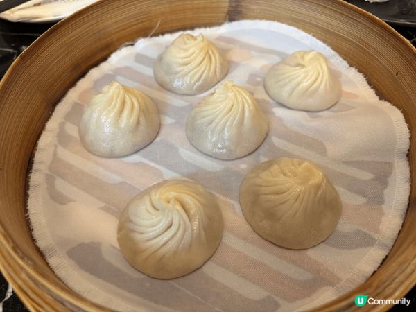 樂天皇朝提供精緻創新的南北點心、拉麵、小籠包及經典中國八大菜...