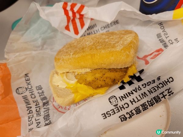 肯德基芝士雞肉蛋意包這個竟然有驚喜，比平時肯德基d包好食同大...