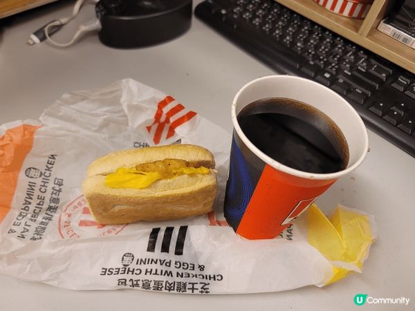 肯德基芝士雞肉蛋意包這個竟然有驚喜，比平時肯德基d包好食同大...