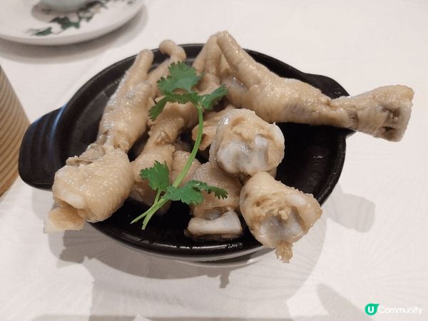 因為自己由細到大都好鍾意食中菜，特別係芋頭同埋雞腳。
