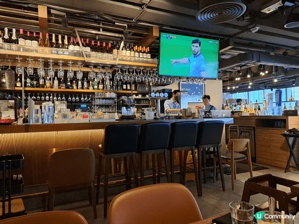 又到我最鍾意嘅餐廳~Outback啦! 呢間係銅鑼灣分店，位...