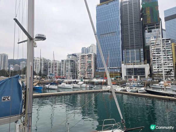 放假最好就是行海傍，吹着微风，欣赏平静的海，身心都舒畅轻松！...