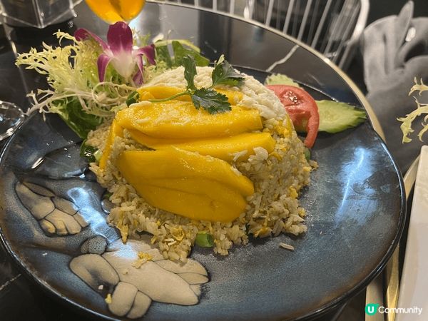Luna Bar & Restaurant是一間結合正宗泰國...