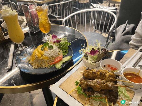 Luna Bar & Restaurant是一間結合正宗泰國...