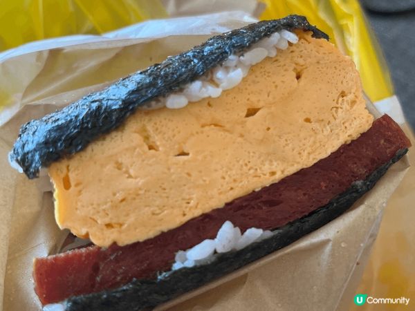 沖繩旅行必食既玉子燒飯團 。玉子超juicy 加上脆口餐肉 ...