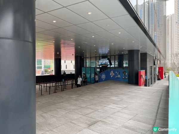 行緊啟德體育園參觀了主場館和青年運動場，入面的設施又新又靚。...