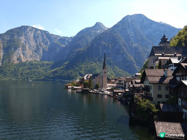 這是世遗的捷克，像電影'仙樂飄飄處處聞的情景差不多，很漂亮。...