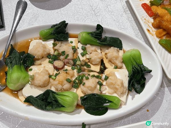 位於大圍的川粵菜館的菜品十分大份及抵食，因為場地十分熱鬧，座...