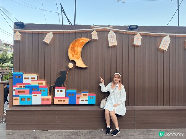 啱啱去咗韓國嘅釜山玩，去咗甘川文化村，嗰度好多小王子，打卡好...