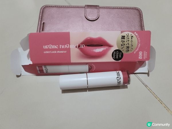 這支唇彩大推，不只是因02色上唇自然易配搭，重點是，這樣在和...