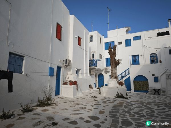 希臘Santorini同Mykonos都充滿可愛嘅藍白小屋，...