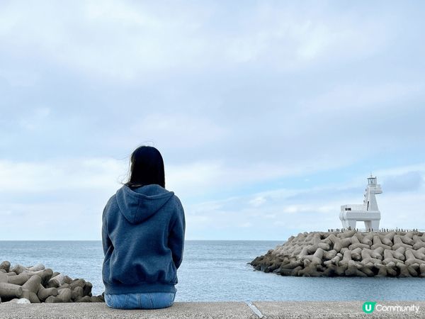 去韓國濟州島旅行必定打卡嘅地方係彩虹海岸公路🌈，海天一色的背...