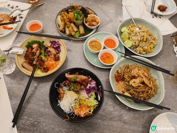 青悅越泰料理-位於香港赤鱲角機場一號客運大樓， 提供泰國及越...